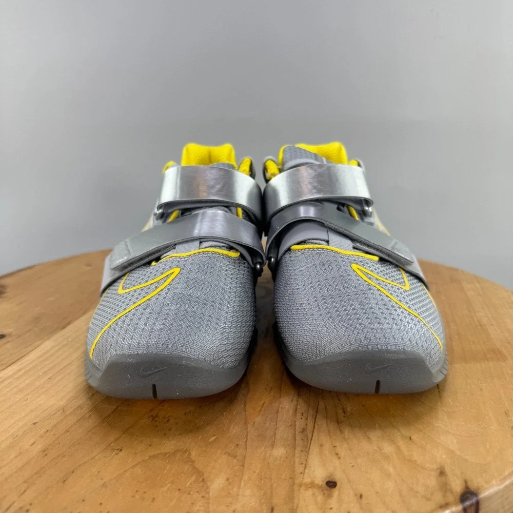 Nike Romaleos 4 SE Mens Size 8 Weightlifting Shoes Cross Training Gray Yellow